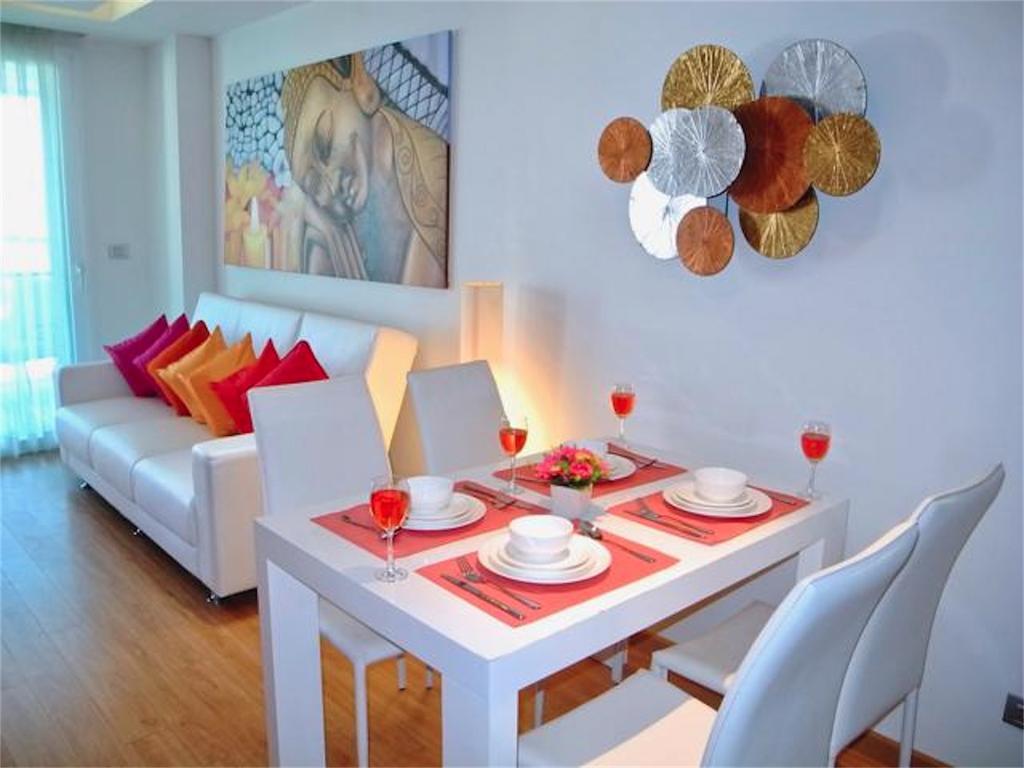 The Privilege Residence : 1 Bedroom Apartment In Patong Esterno foto
