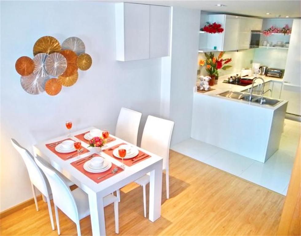 The Privilege Residence : 1 Bedroom Apartment In Patong Esterno foto