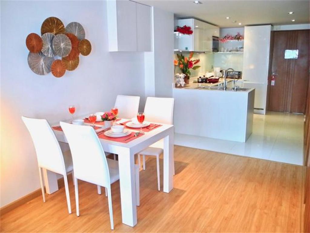 The Privilege Residence : 1 Bedroom Apartment In Patong Esterno foto