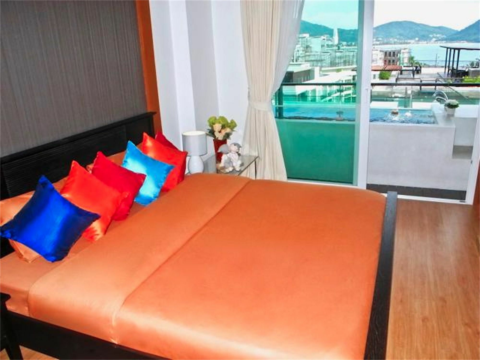 The Privilege Residence : 1 Bedroom Apartment In Patong Esterno foto