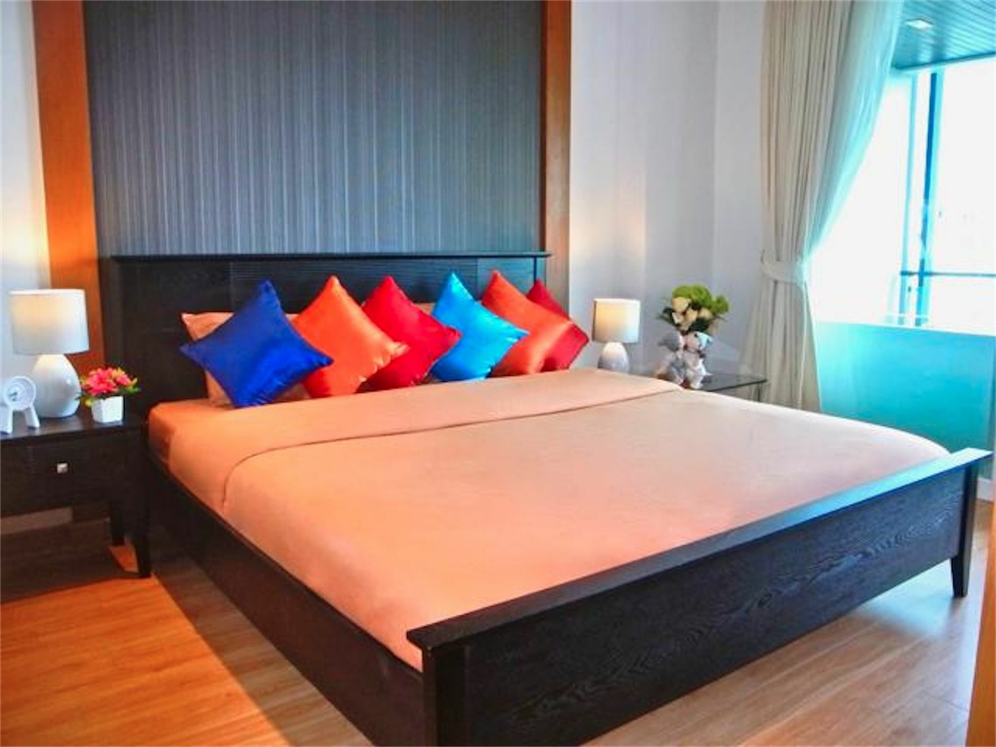 The Privilege Residence : 1 Bedroom Apartment In Patong Esterno foto